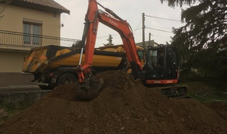 Entreprise de terrassement pour une construction de maison à Ternay
